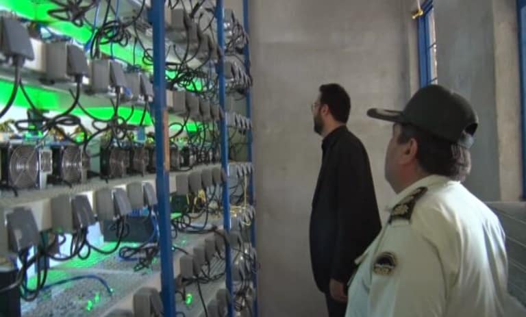 محدودیتهای قانونی فناوری بلاک چین در ایران